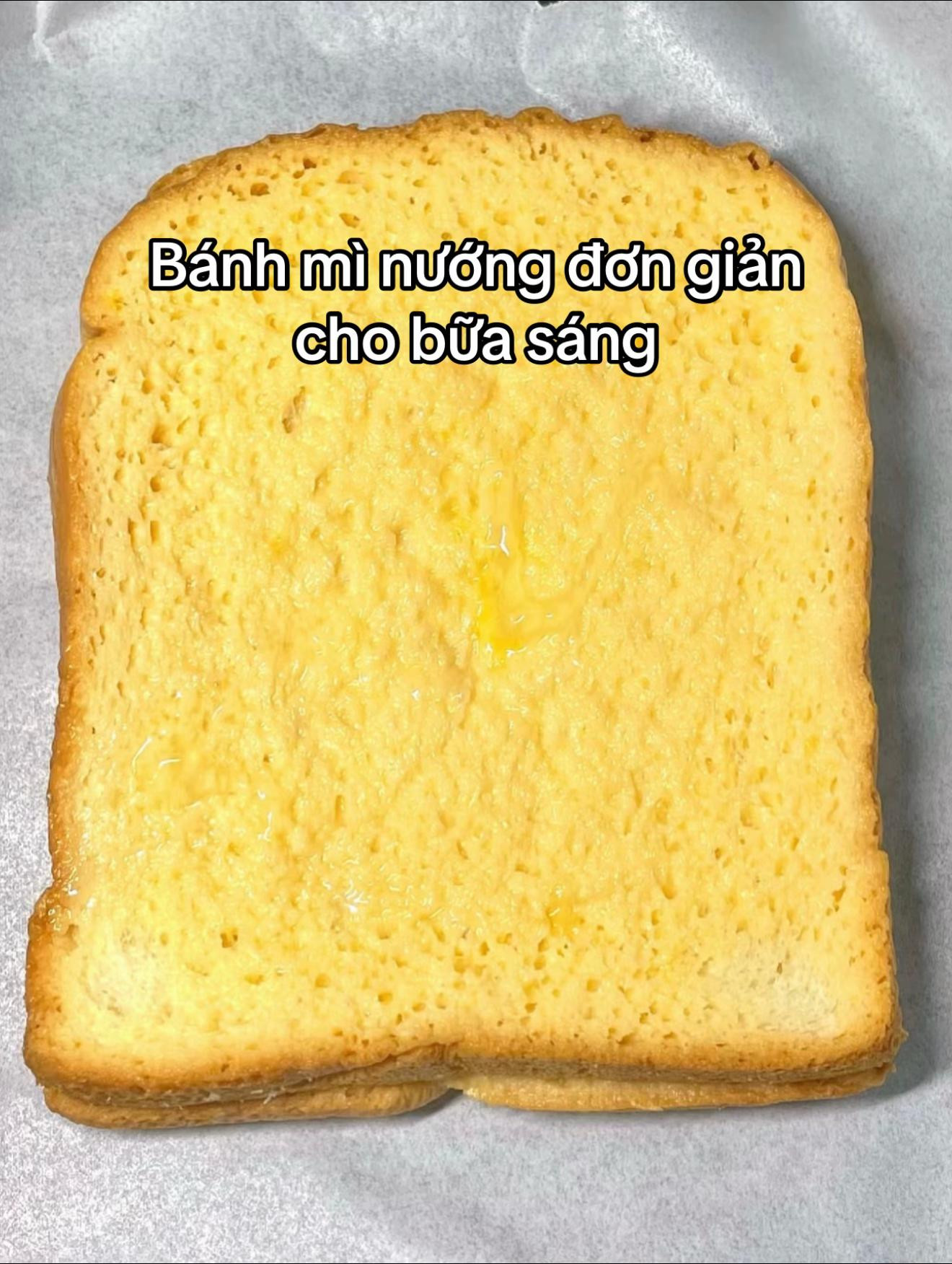 Bánh mì nướng giòn thơm cho bữa sáng nhanh gọn