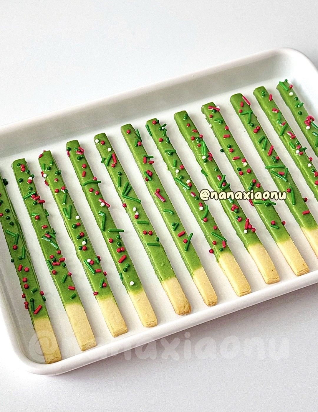 Bánh Que Matcha Giáng Sinh Ngọt Ngào Cho Mùa Lễ Hội