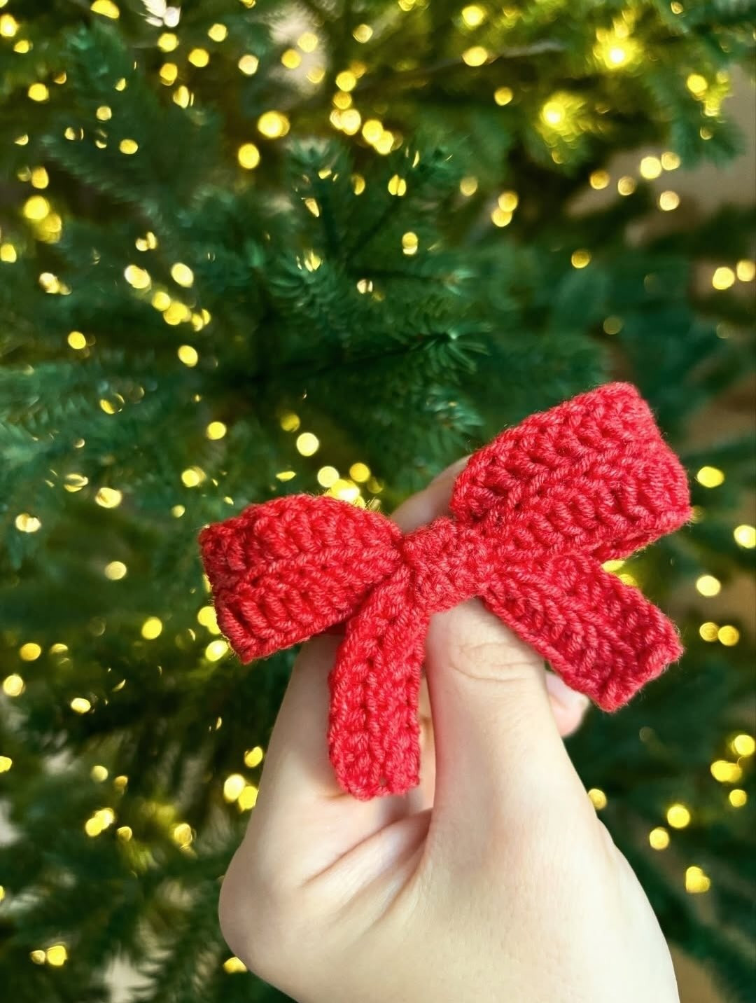 Бесплатная схема вязания «Бантик»