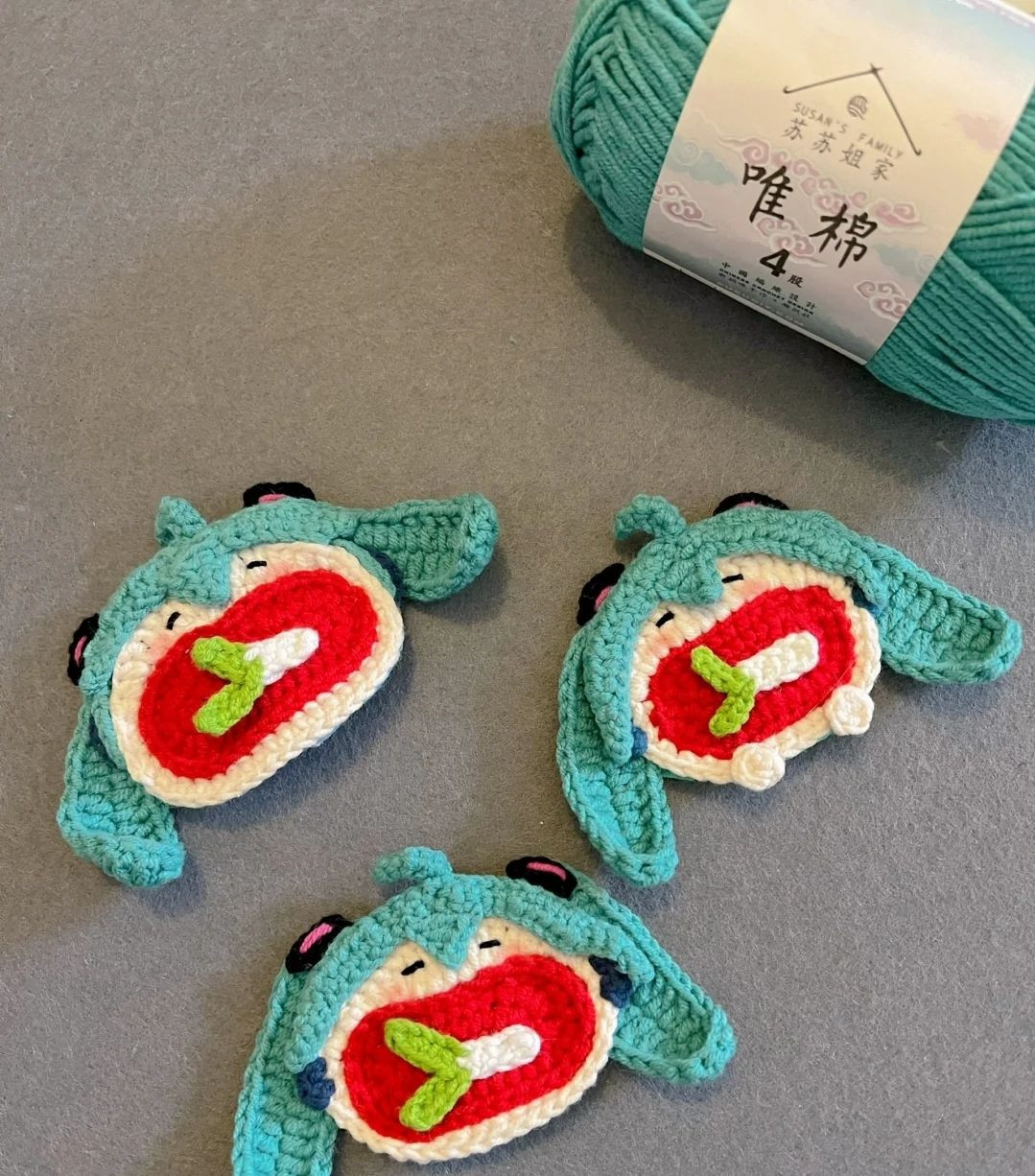 Biểu đồ móc len hình nhân vật anime dễ thương