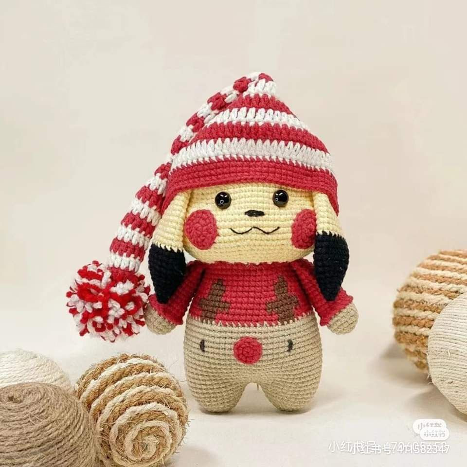 Boneco de Crochê de Jesus com Detalhes Coloridos