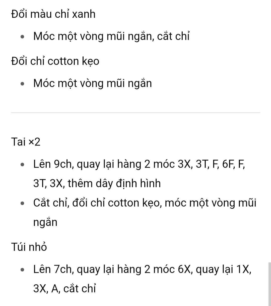 Búp bê heo móc len dễ thương với trang phục màu sắc nổi bật