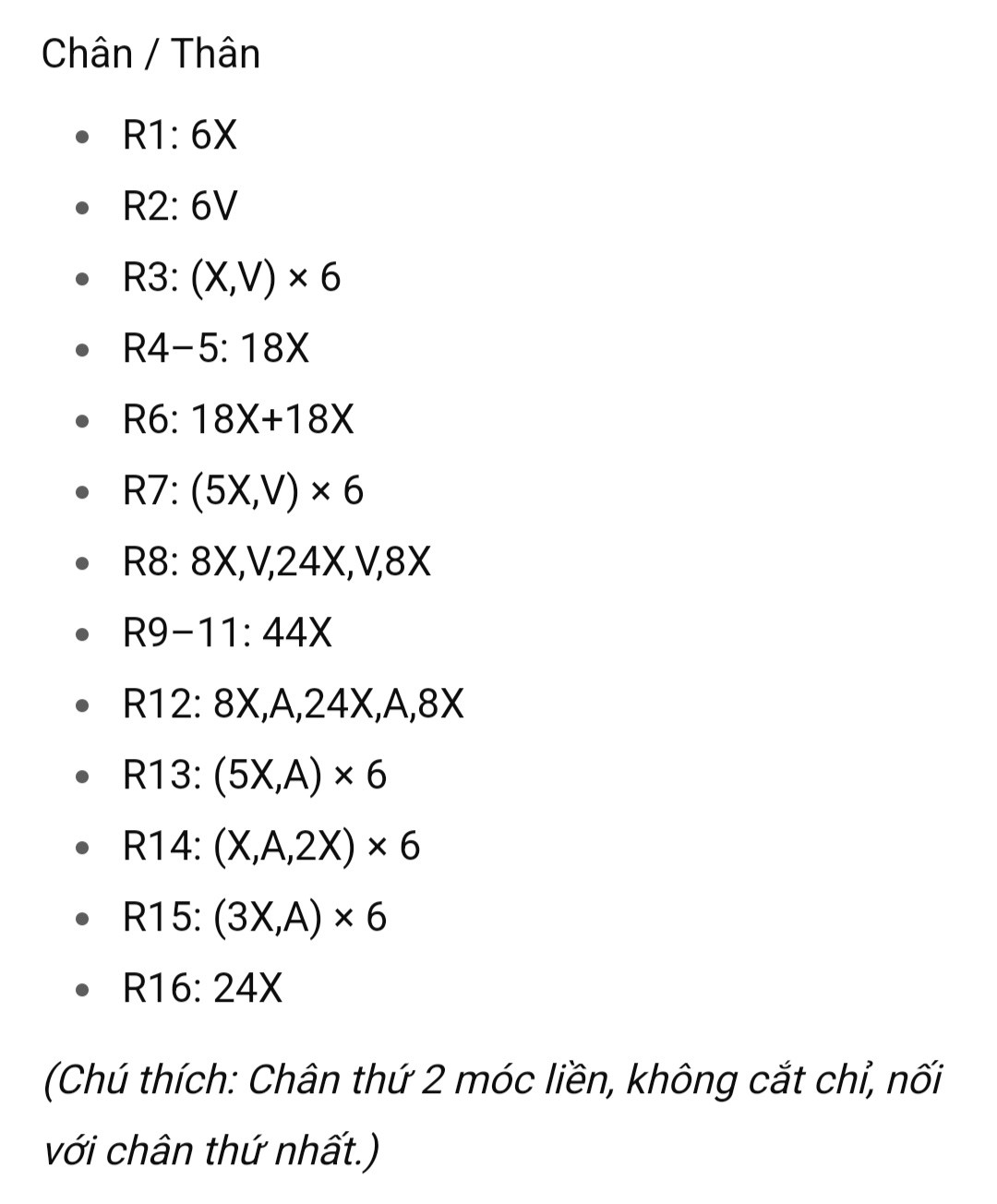 Búp bê heo móc len dễ thương với trang phục màu sắc nổi bật