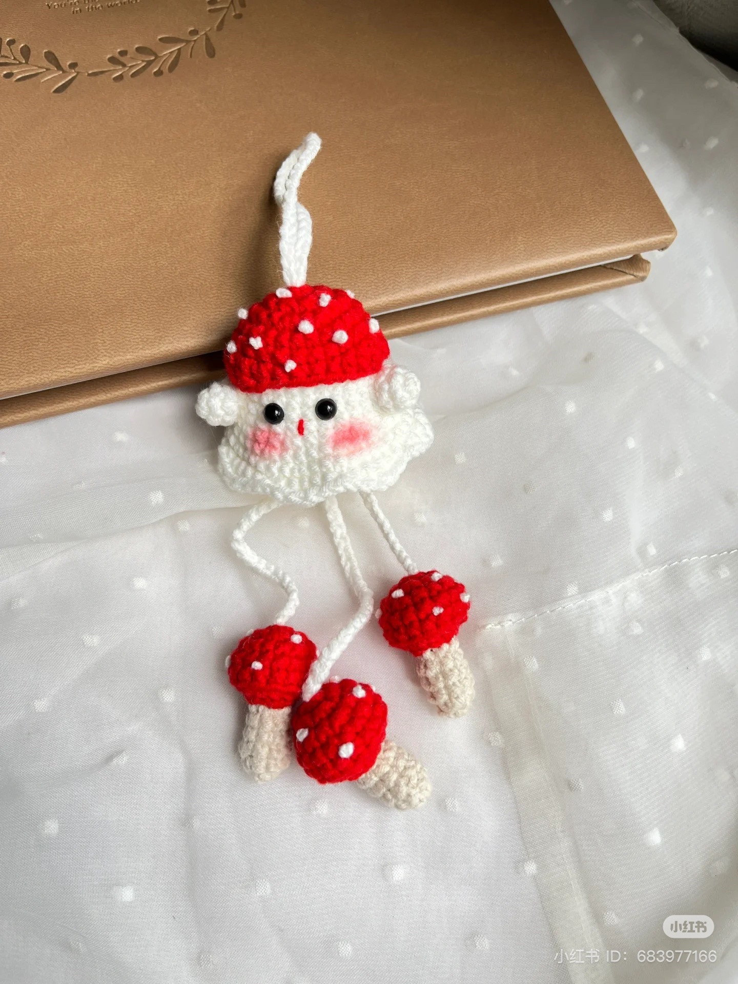 Búp bê nấm len xinh xắn cho những người yêu thích thủ công