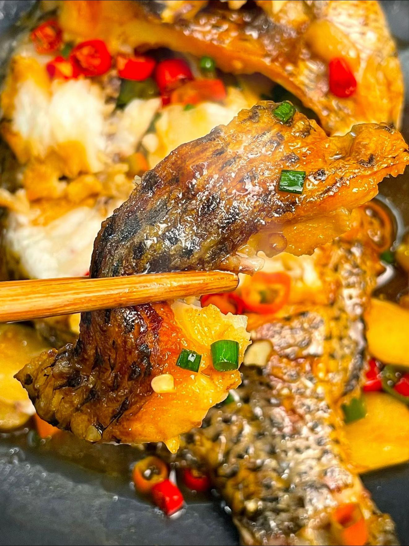 Cá chiên thấm vị cay nồng, quyến rũ từng miếng