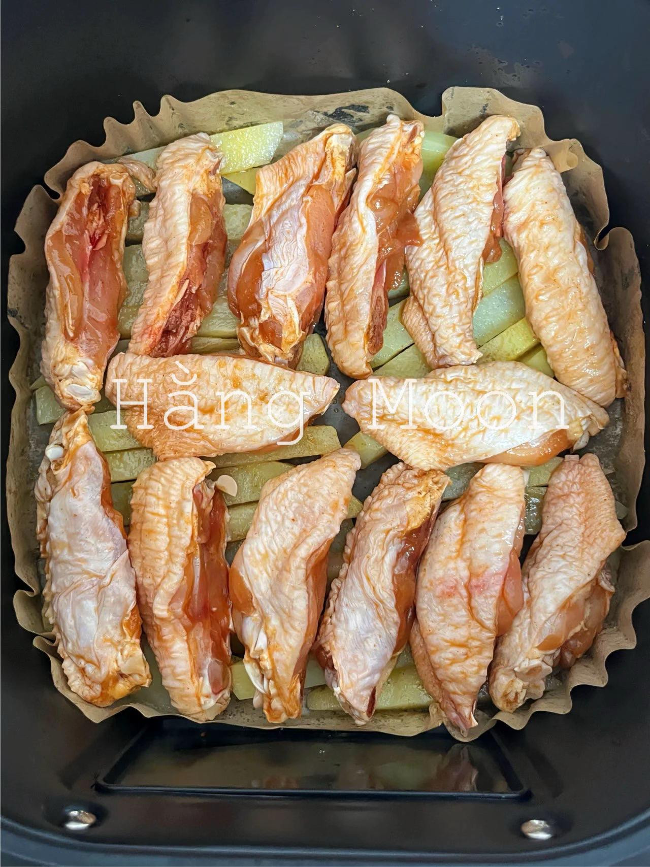 CÁCH LÀM CÁNH GÀ NƯỚNG KHOAI TÂY BẰNG NỒI CHIÊN KHÔNG DẦU 🥔