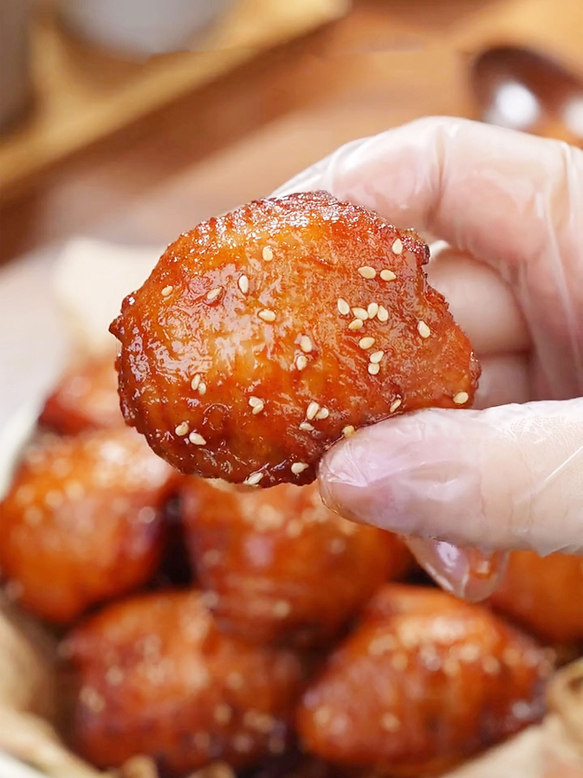 Cánh gà nhồi cơm chiên