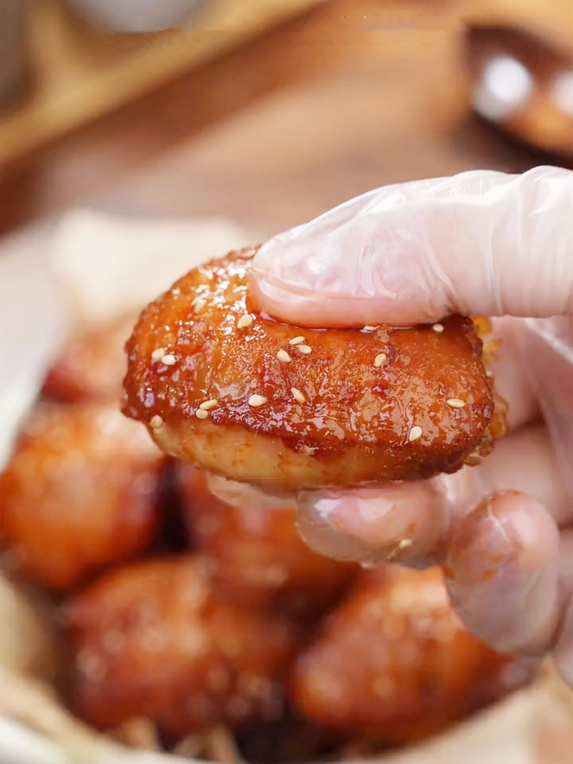 Cánh gà nhồi cơm chiên