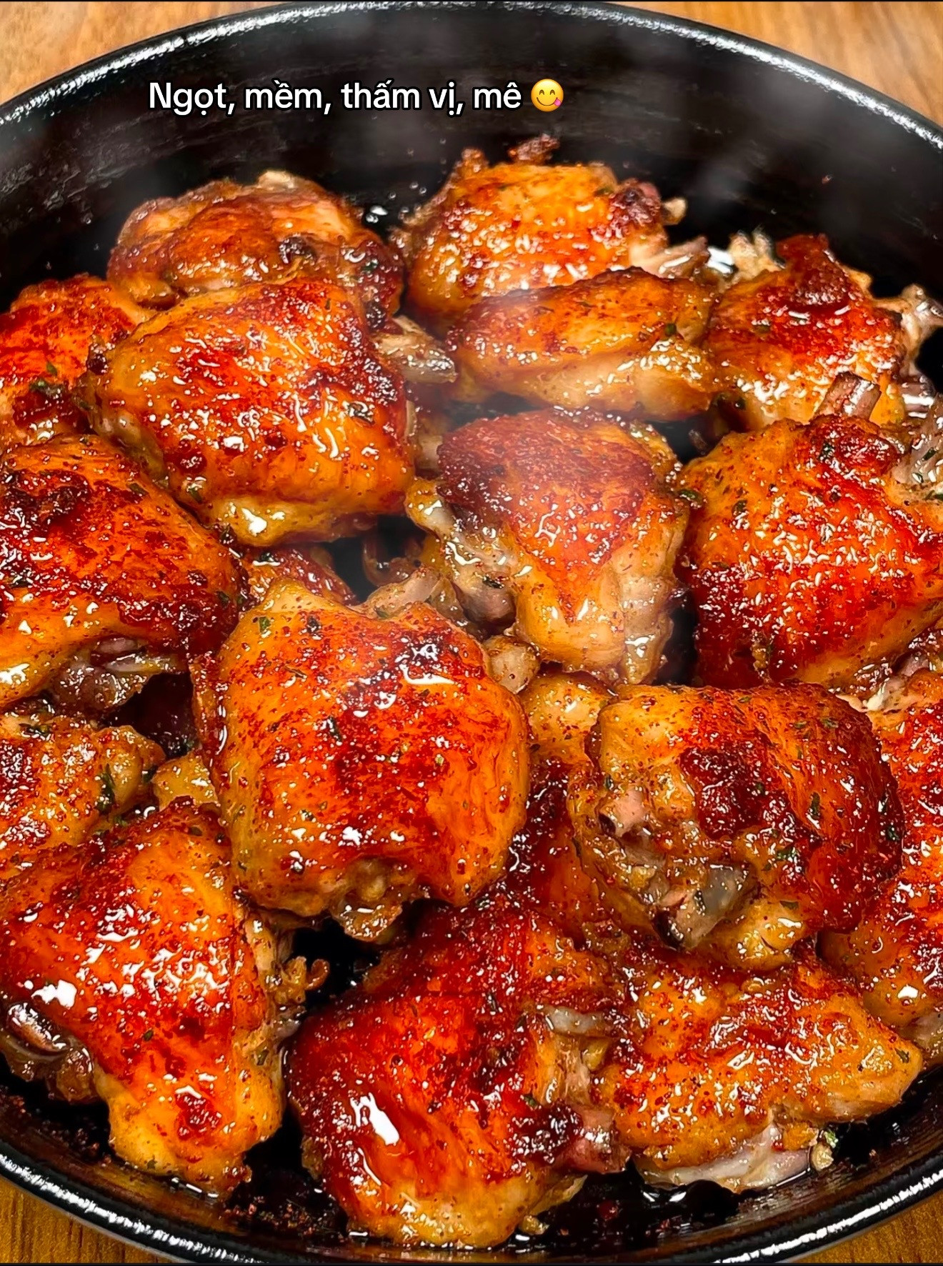 Cánh gà nướng mật ong thơm lừng, giòn rụm