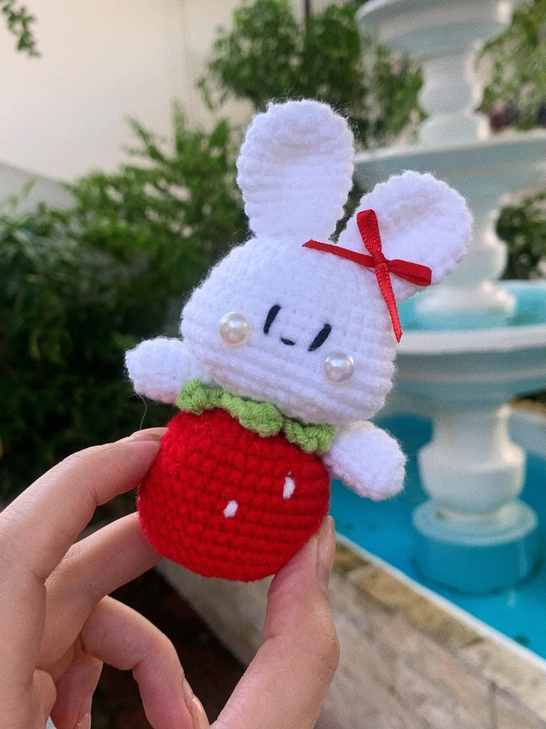 Chart móc khoá thỏ Dâu 🍓