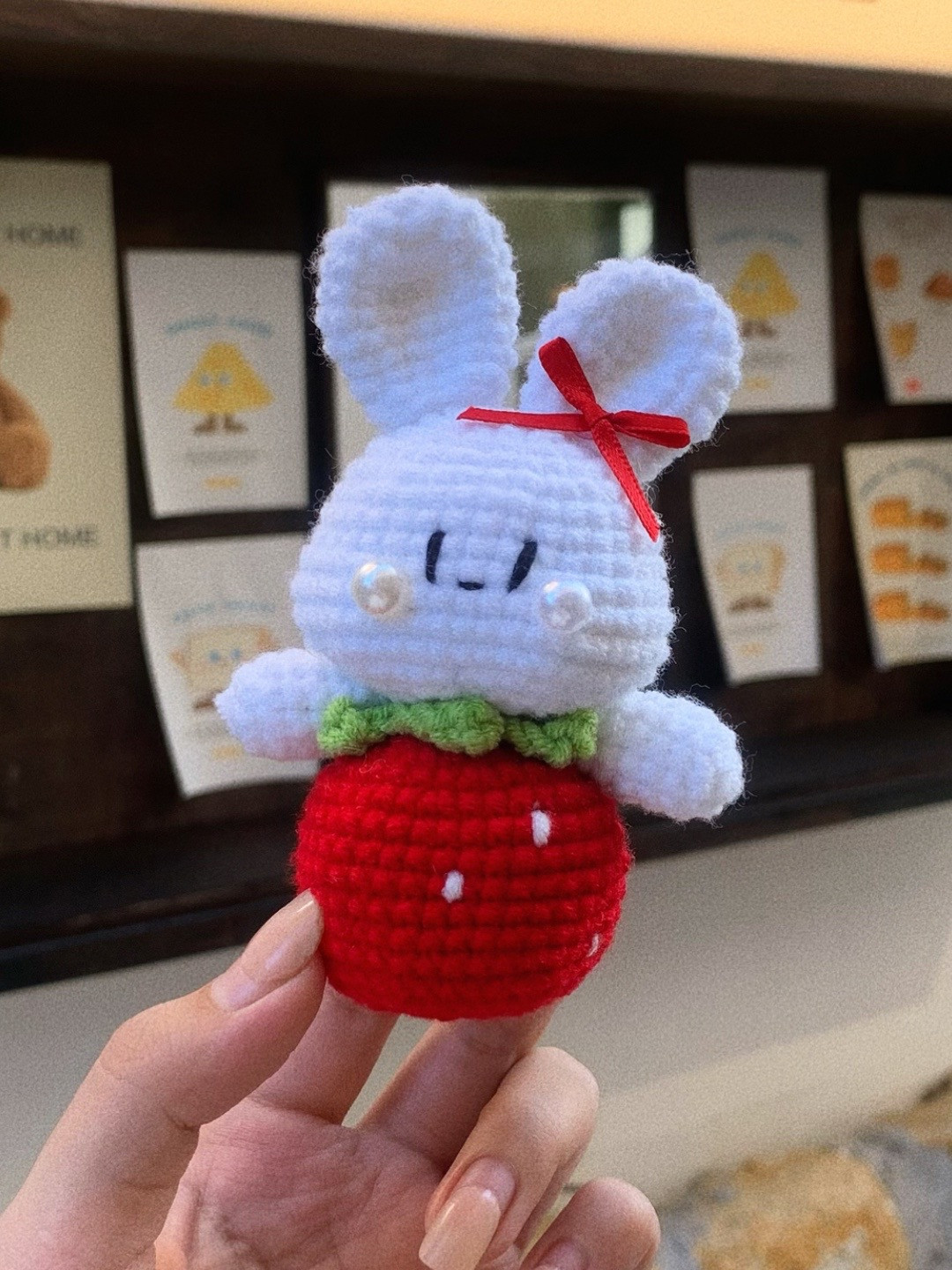 Chart móc khoá thỏ Dâu 🍓