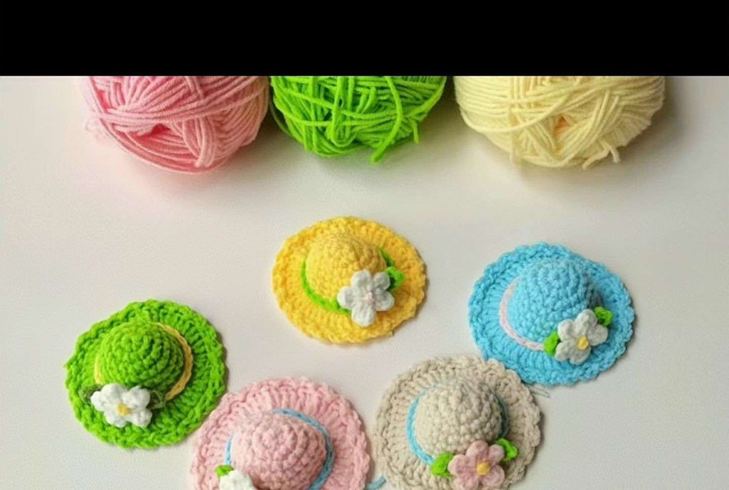 Chart móc len mũ mini nhiều màu sắc và kiểu dáng đáng yêu