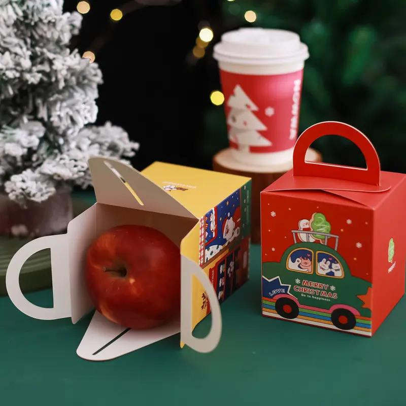 Christmas Yarn Patterns and Decoration Accessories for Festive Crafting