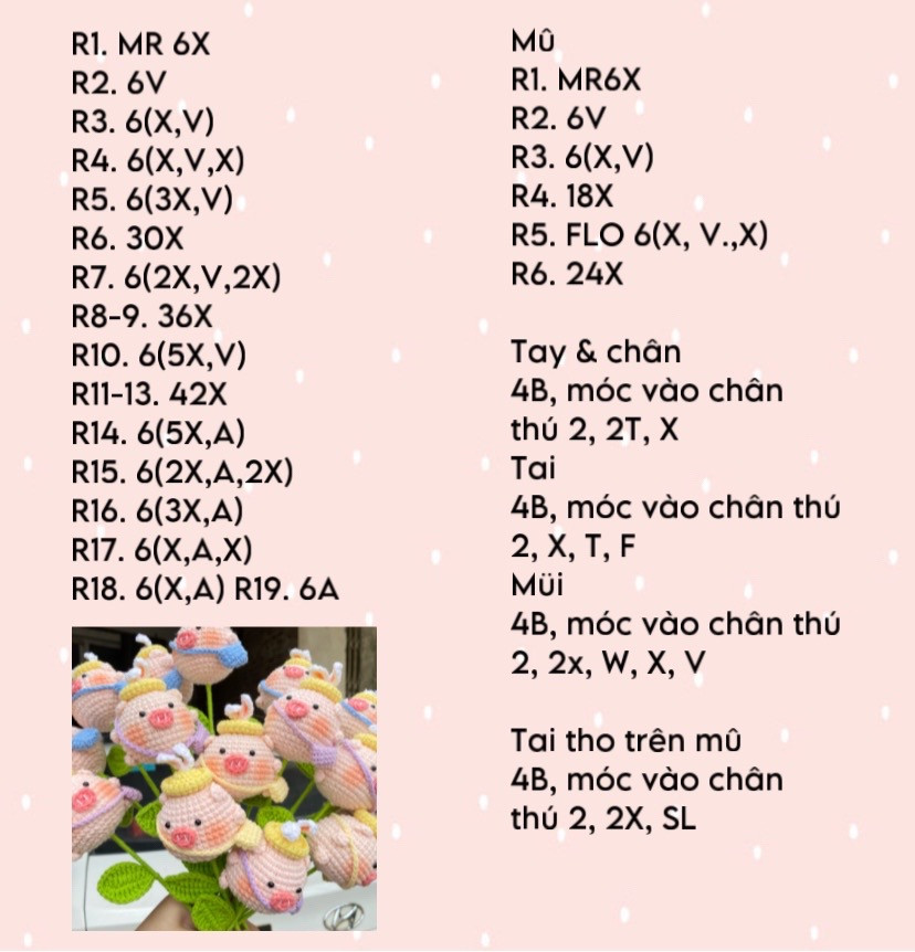 Chú heo móc len dễ thương với tai thỏ và mũ vàng