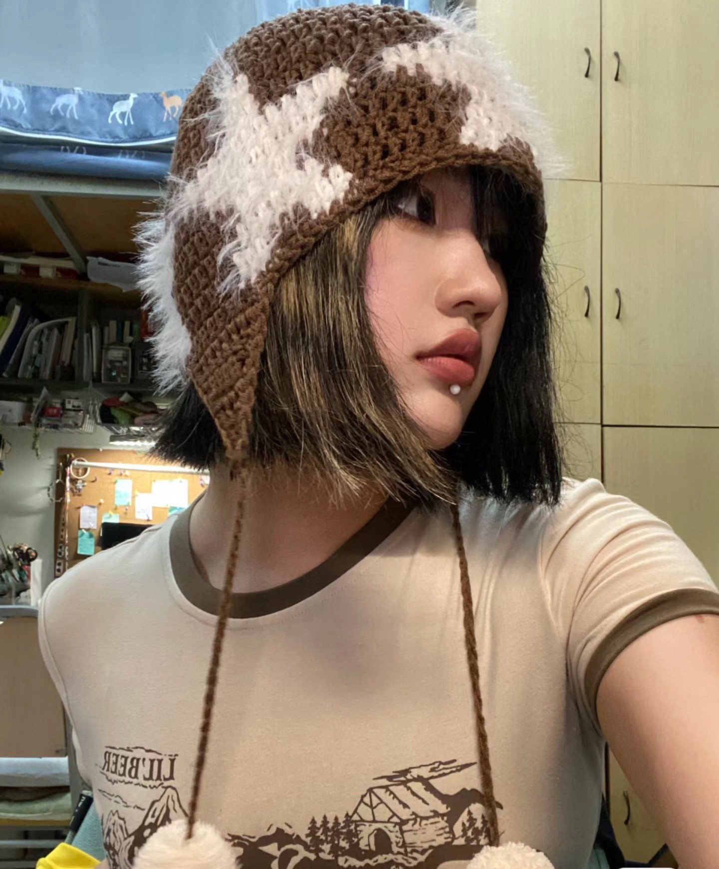 Cozy Star Pattern Crochet Hat with Fluffy Pom-Poms