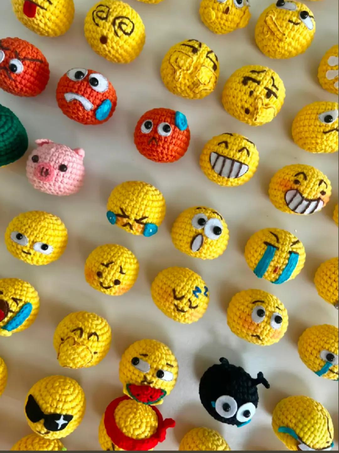 Crochet Emoji Collection: Expressive Faces in Vibrant Yarn Creations