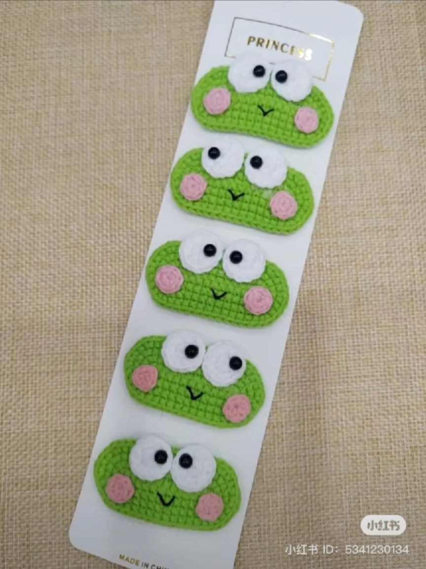 Crochet Floral Hair Clips with Red and White Petals