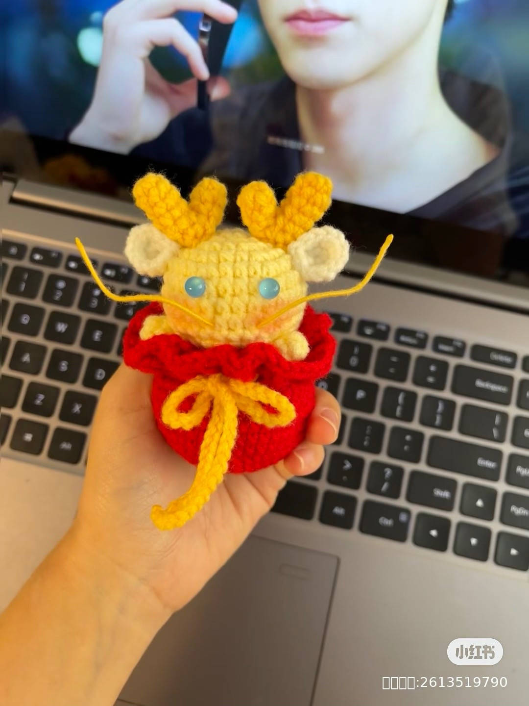 Crochet Fortune Mouse in Red Gift Bag Amigurumi Pattern