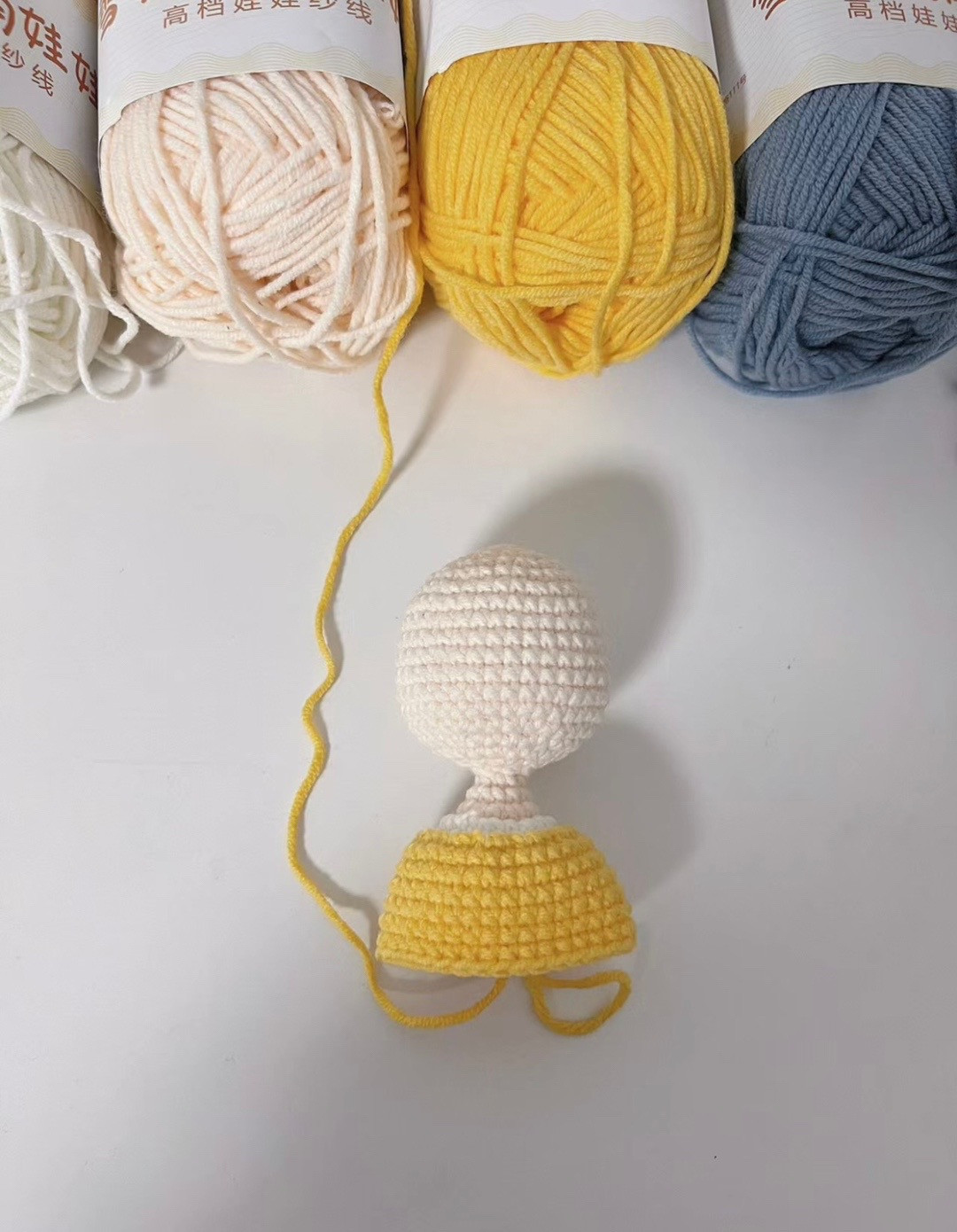 Crochet Pattern: Cute Winter Dolls with Beanies and Scarves