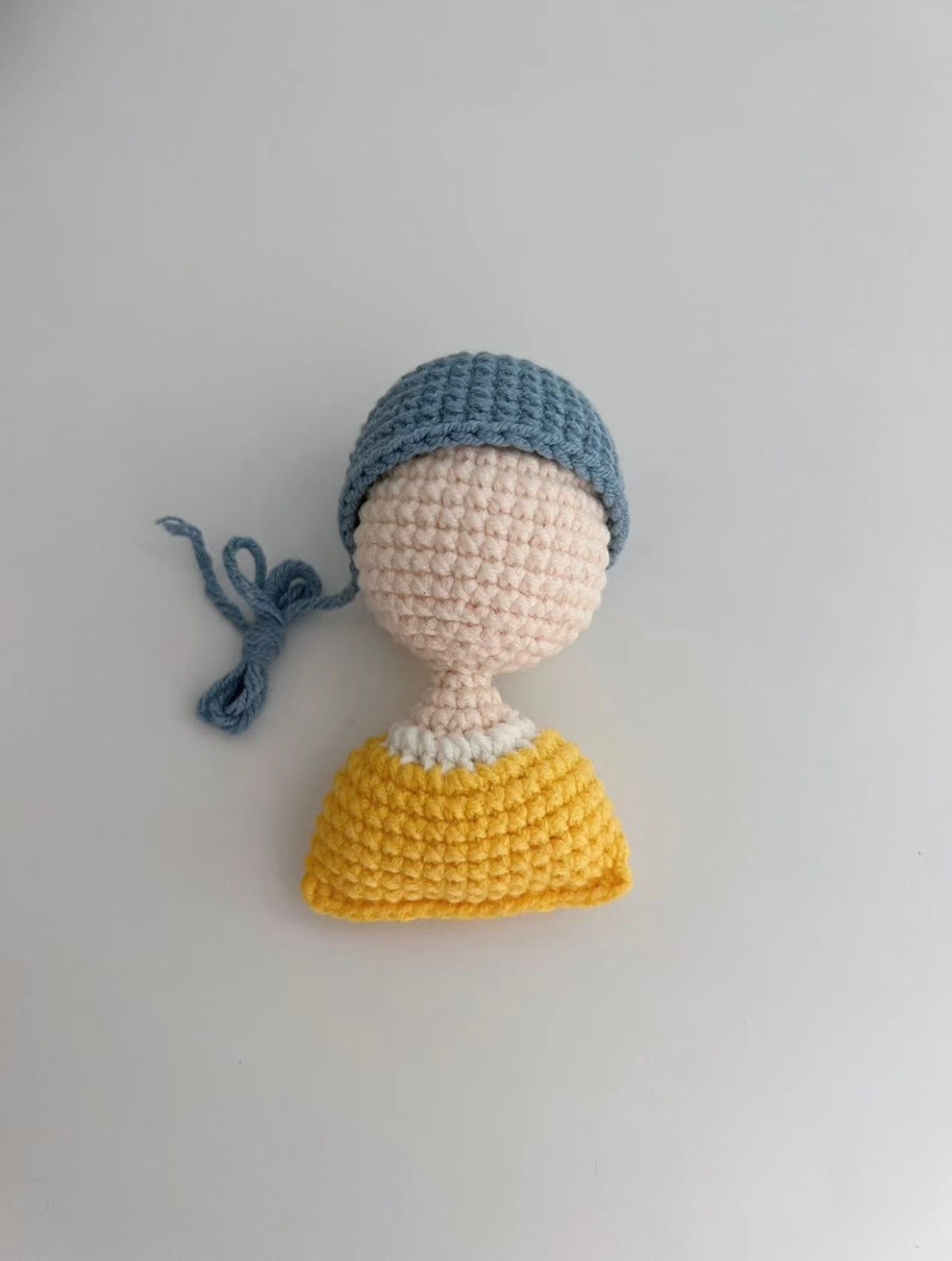 Crochet Pattern: Cute Winter Dolls with Beanies and Scarves