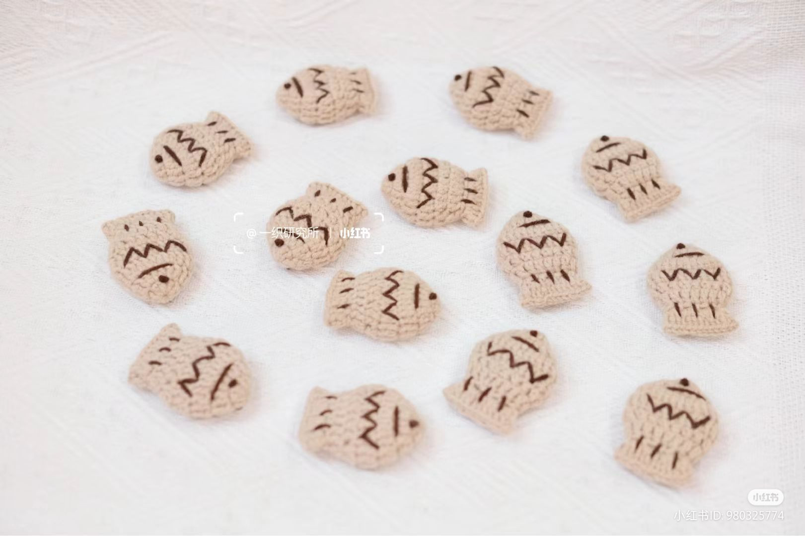 Crochet Pattern for Adorable Little Fish Appliques