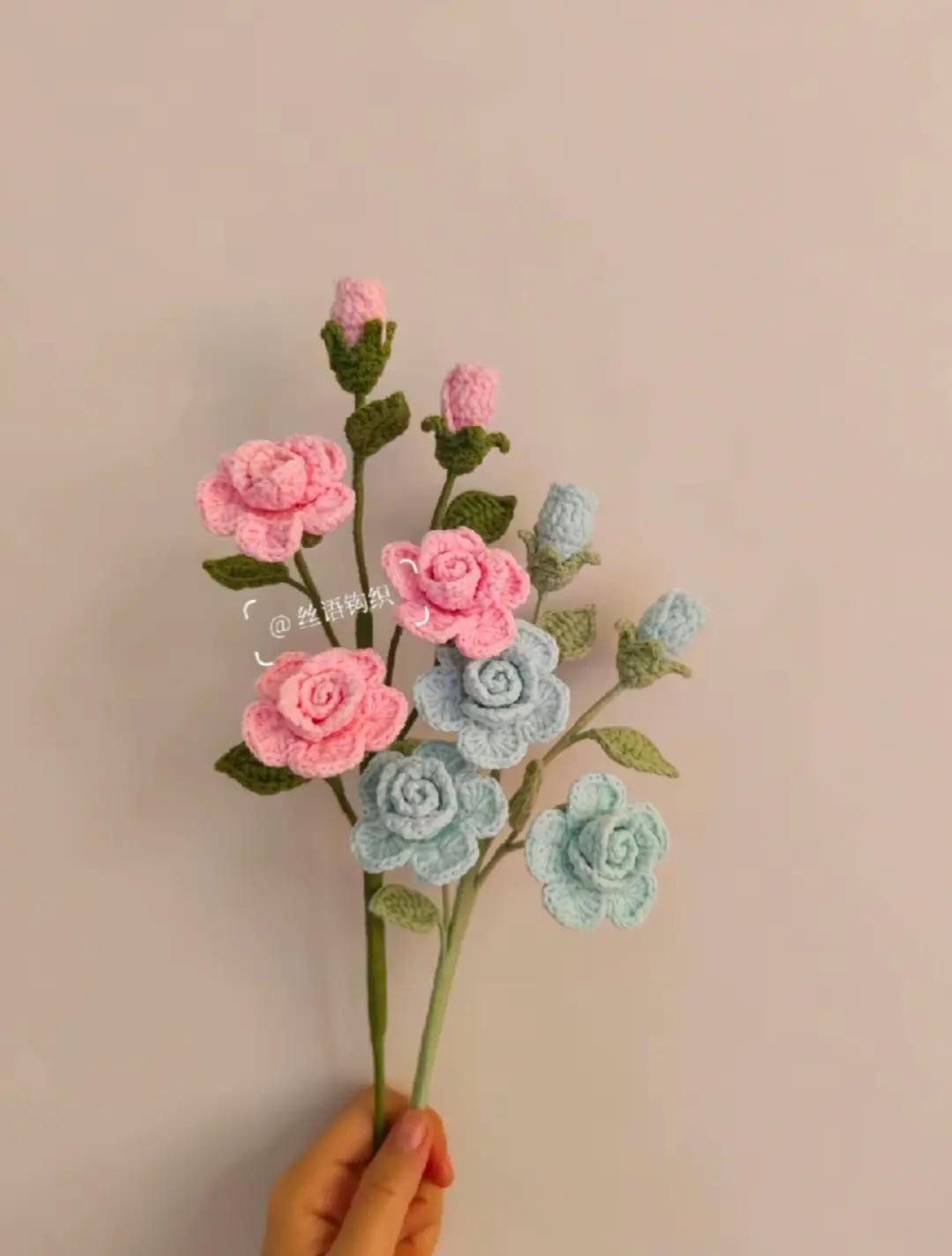 Crochet Pattern for Beautiful Rose Bouquets: Step-by-Step Guide