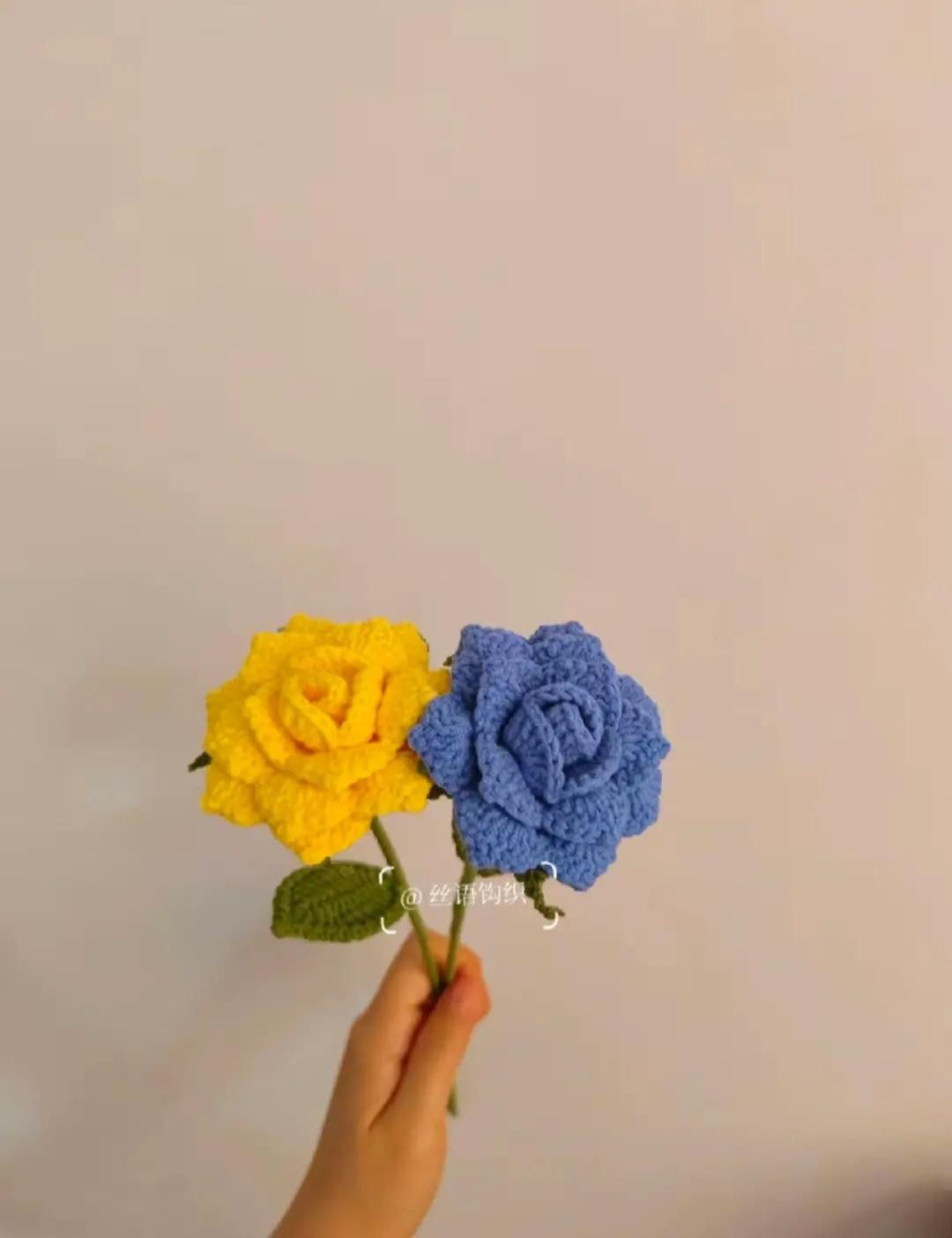 Crochet Pattern for Beautiful Rose Bouquets: Step-by-Step Guide