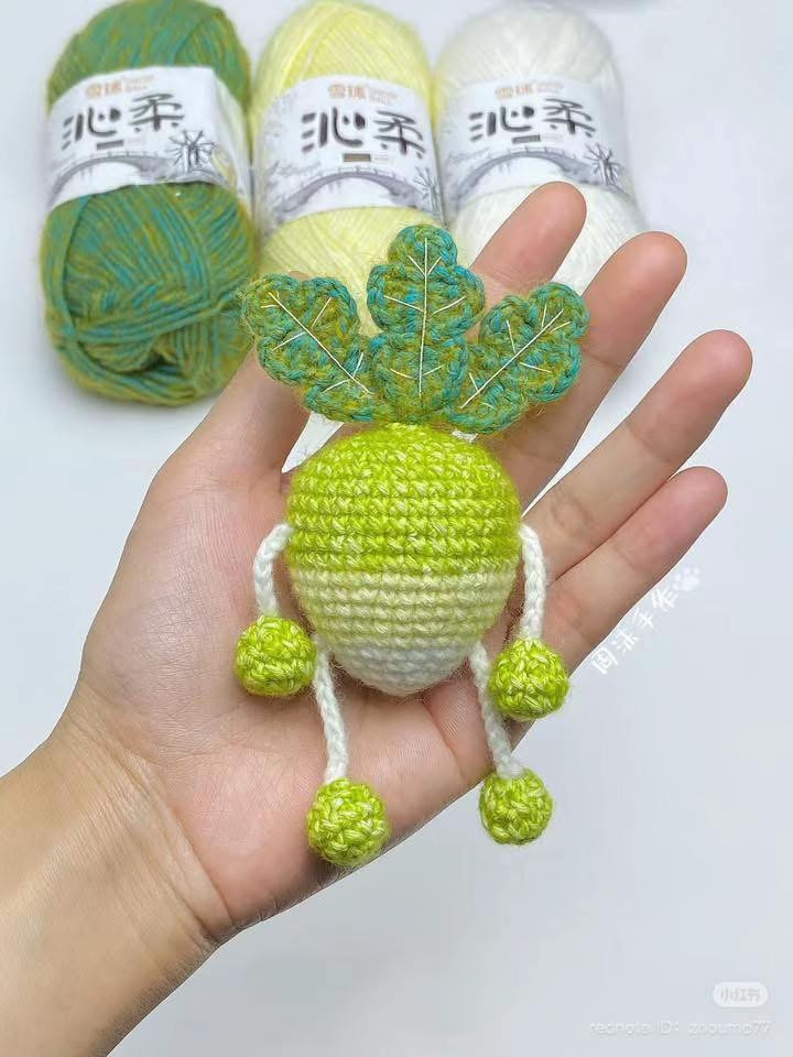 Crochet Pattern for Cute Radish Amigurumi with Leaves