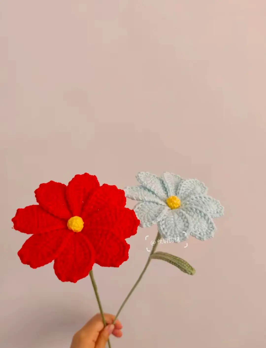 Crochet Pattern for Snow Berry Decoration with Detailed Instructions