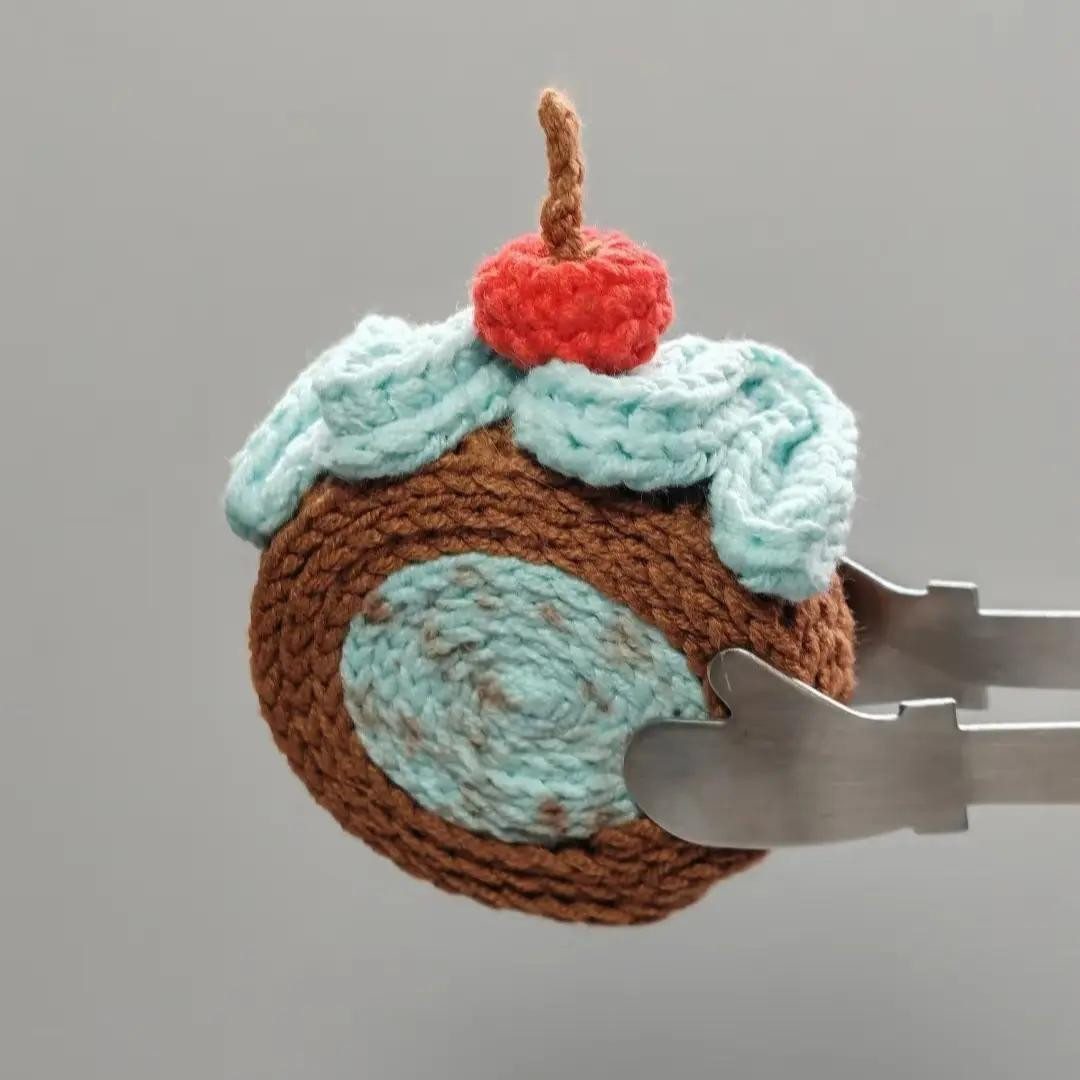 Crochet Pattern for Sweet Chocolate Mint Cakes