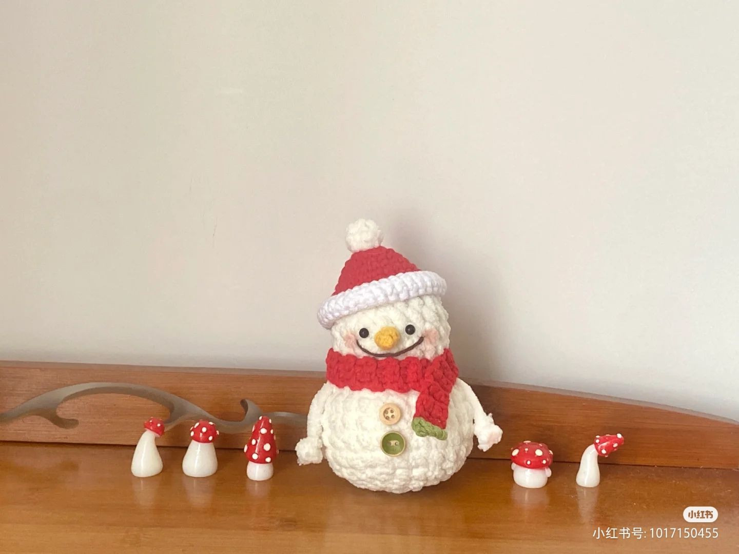 Crochet Snowman Pattern with Hat and Scarf