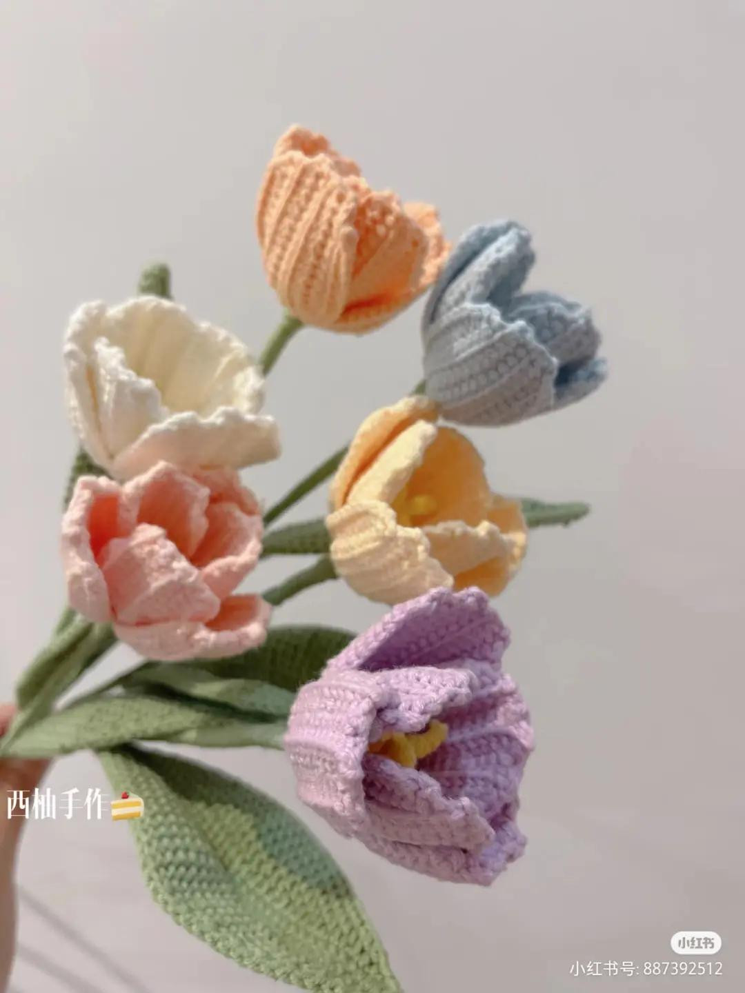 Crochet Tulip Bouquet: A Colorful DIY Decoration Project
