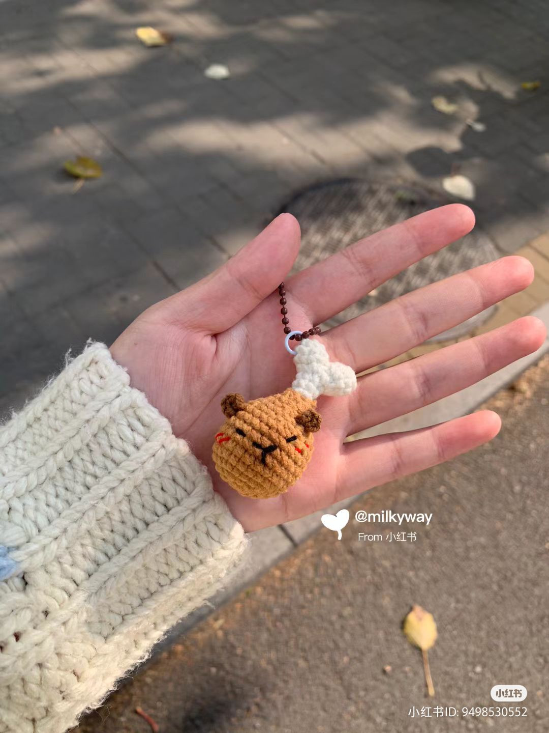 Cute Amigurumi Cat Keychain Crochet Pattern for Beginners