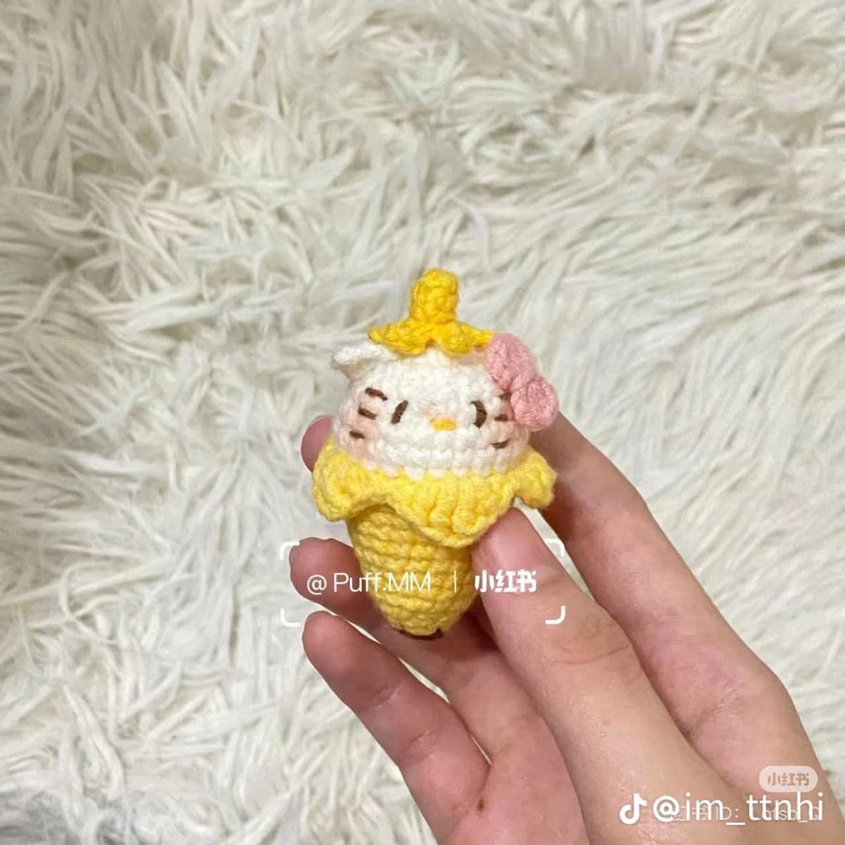 Cute Crochet Cat Face Wrapped in Green Yarn Ball