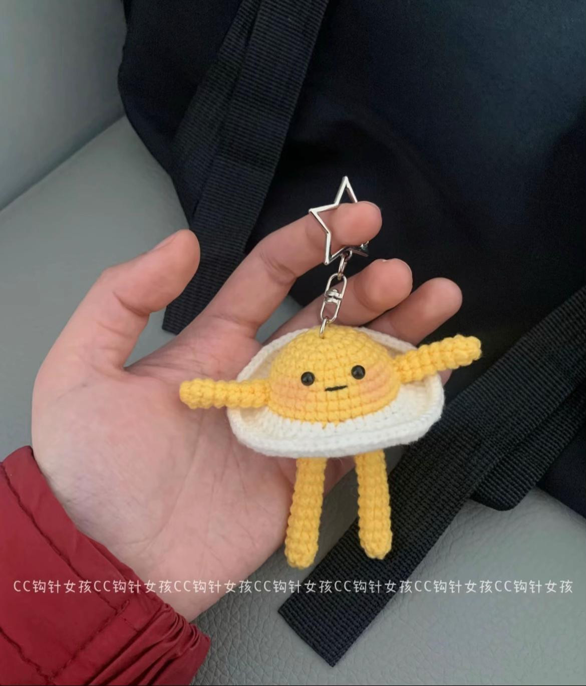 Cute Crochet Fried Egg Keychain Pattern with Star Clip
