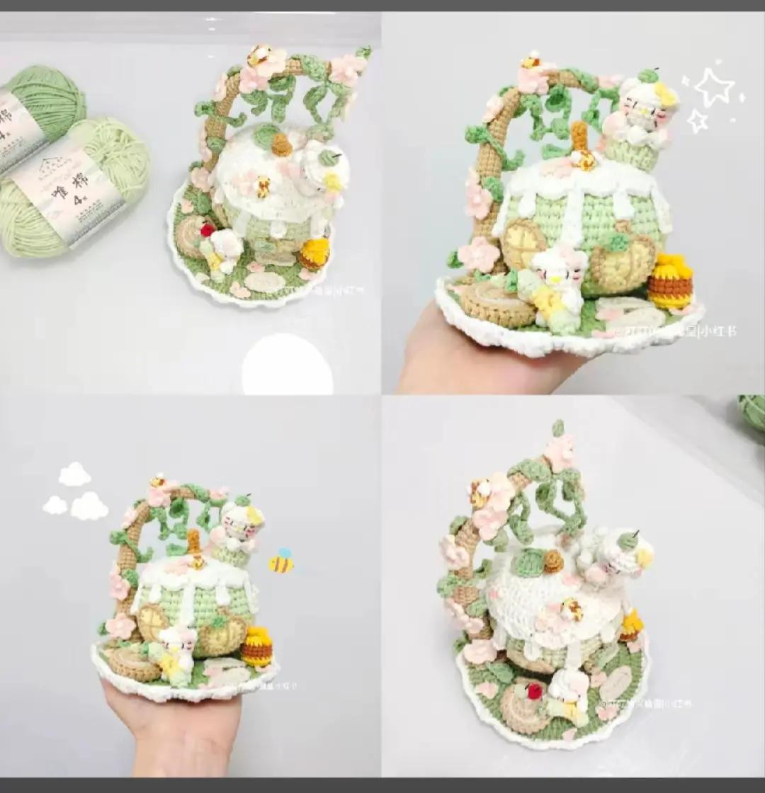 Cute Crocheted Hot Air Balloon with Animals Pattern