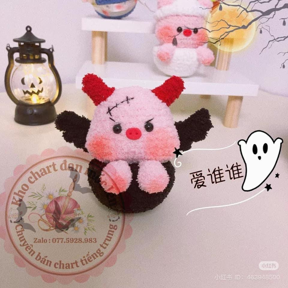 Cute Halloween-Themed Crochet Pig Characters for Festive Decoration