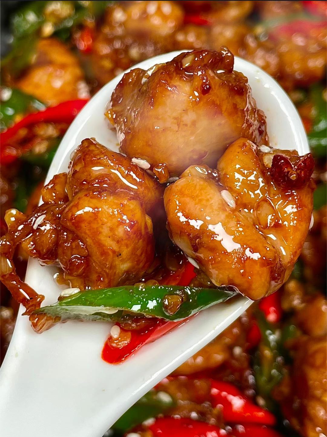 Đùi gà sốt cay ngọt hấp dẫn