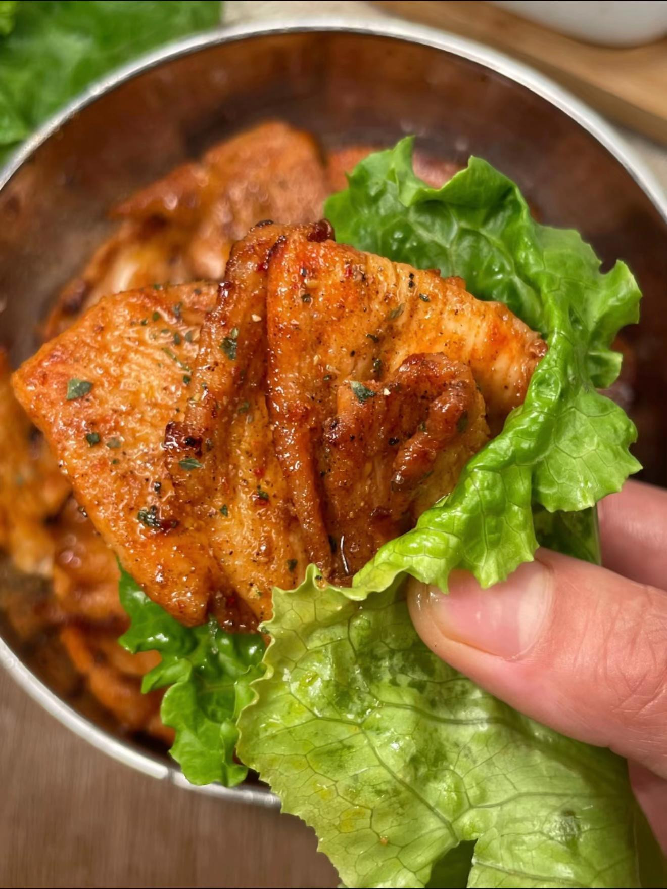 Gà Áp Chảo Sốt Orleans Đậm Đà Ngũ Vị Hương