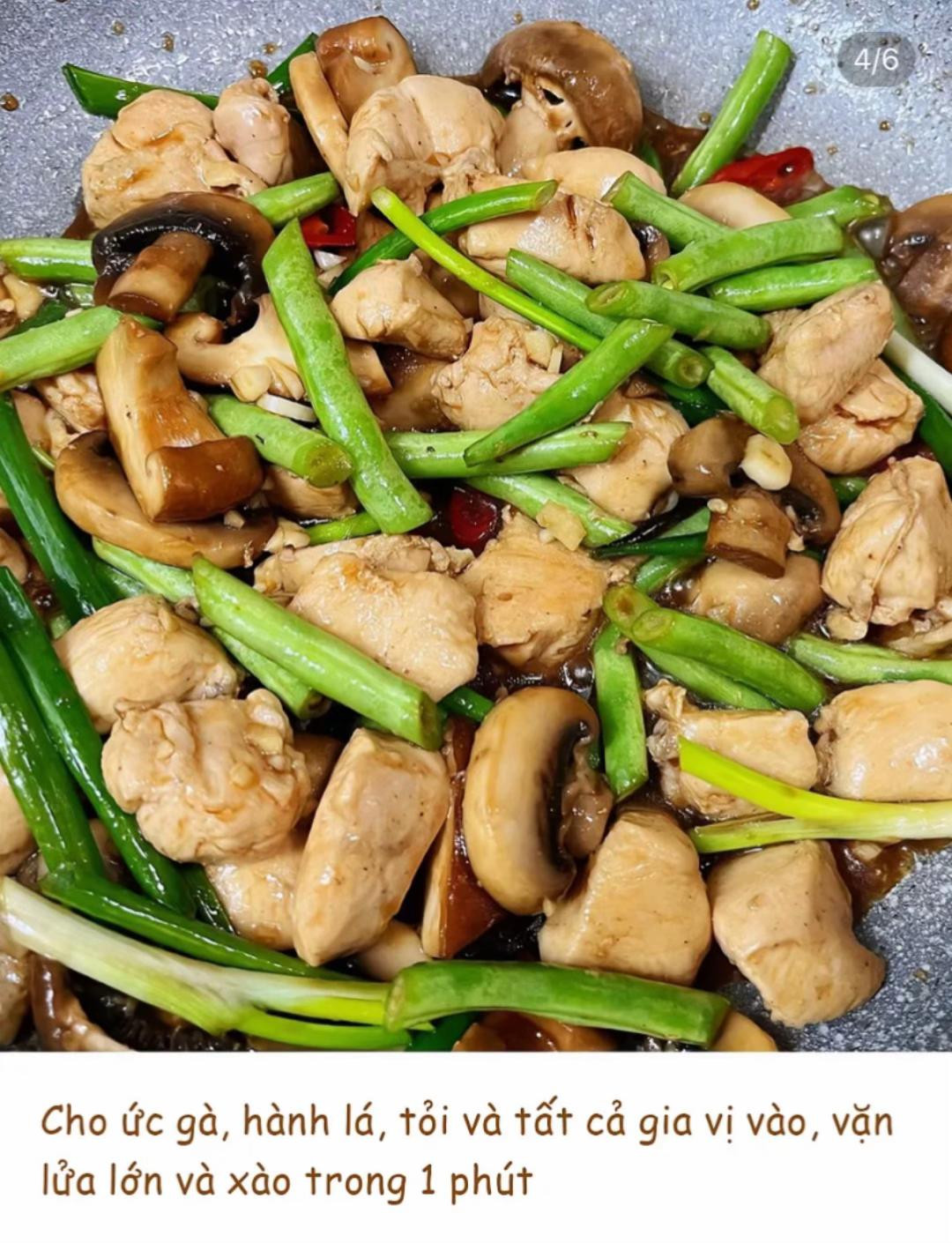 Gà Xào Nấm Thơm Ngon Đậm Đà