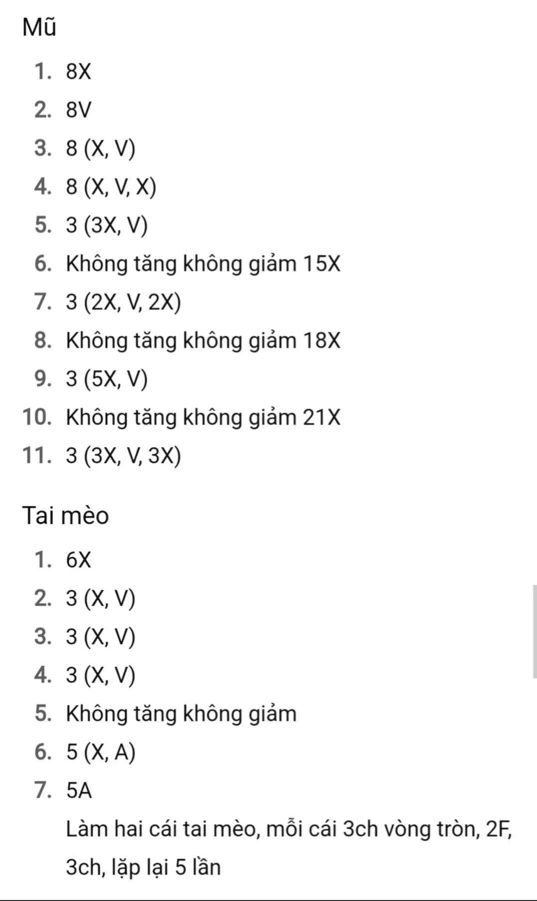 Gấu trúc móc len dễ thương với mũ và hoa hướng dương