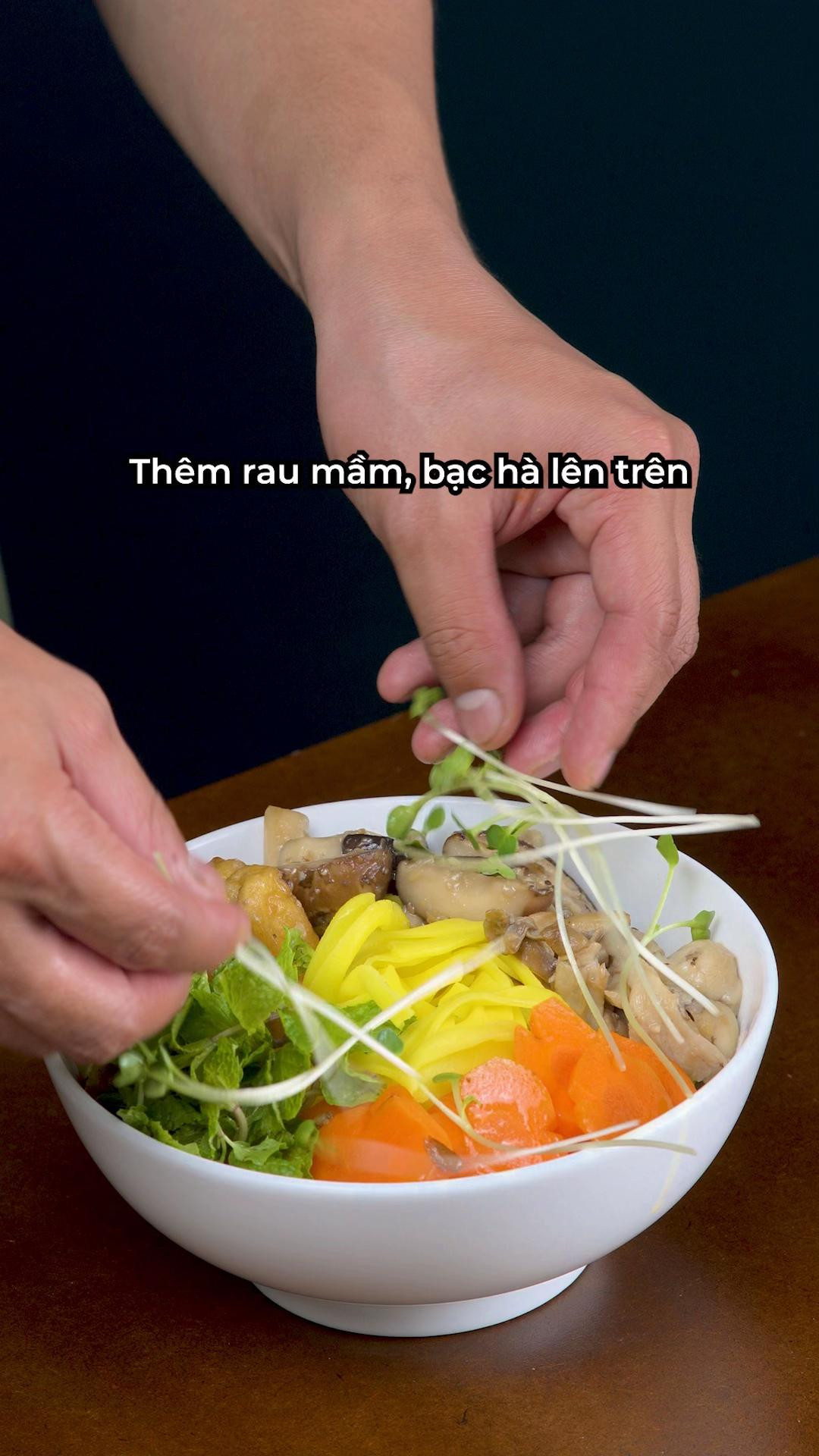 Mì Quảng Chay Thơm Lừng Xốt Tương Mè