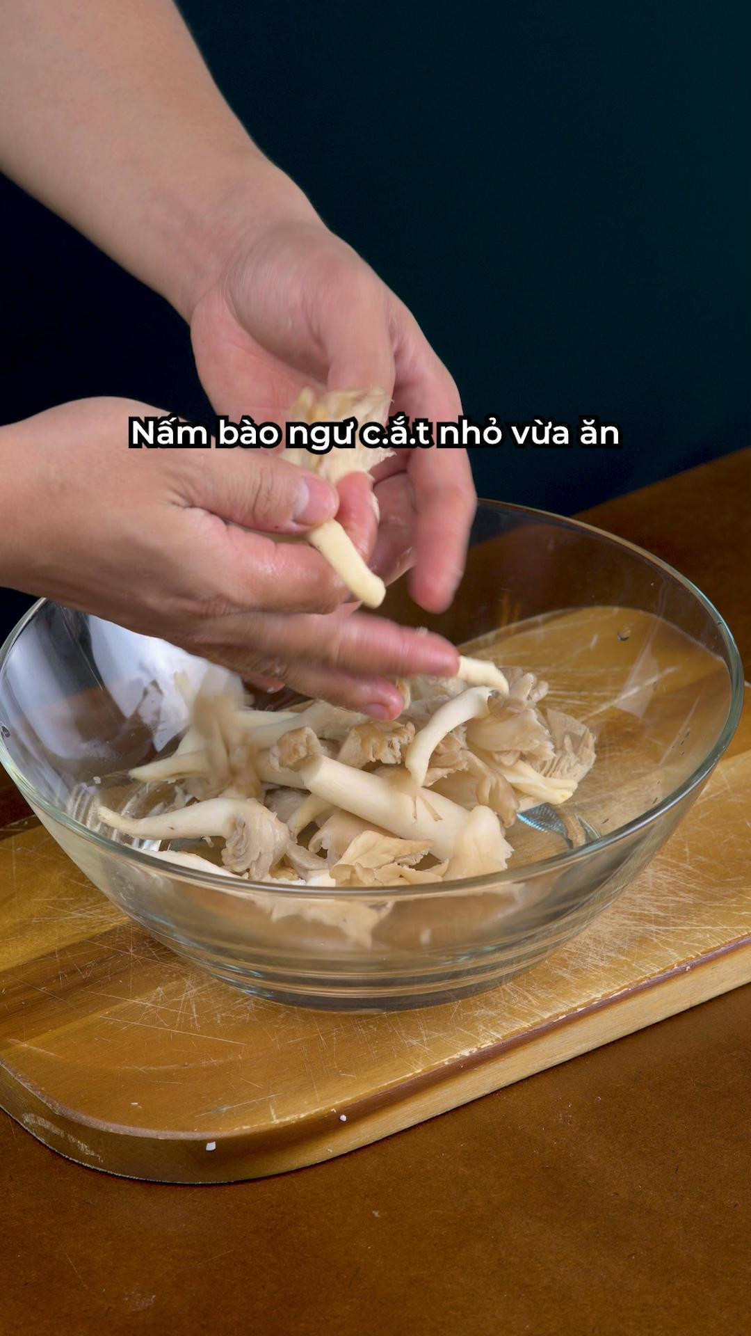 Mì Quảng Chay Thơm Lừng Xốt Tương Mè