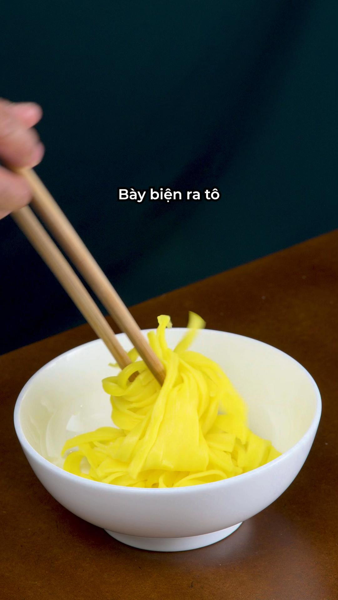 Mì Quảng Chay Thơm Lừng Xốt Tương Mè