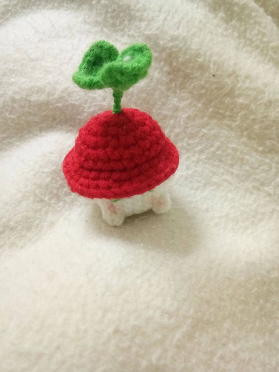 Móc len thú bông dễ thương hình cây và nấm