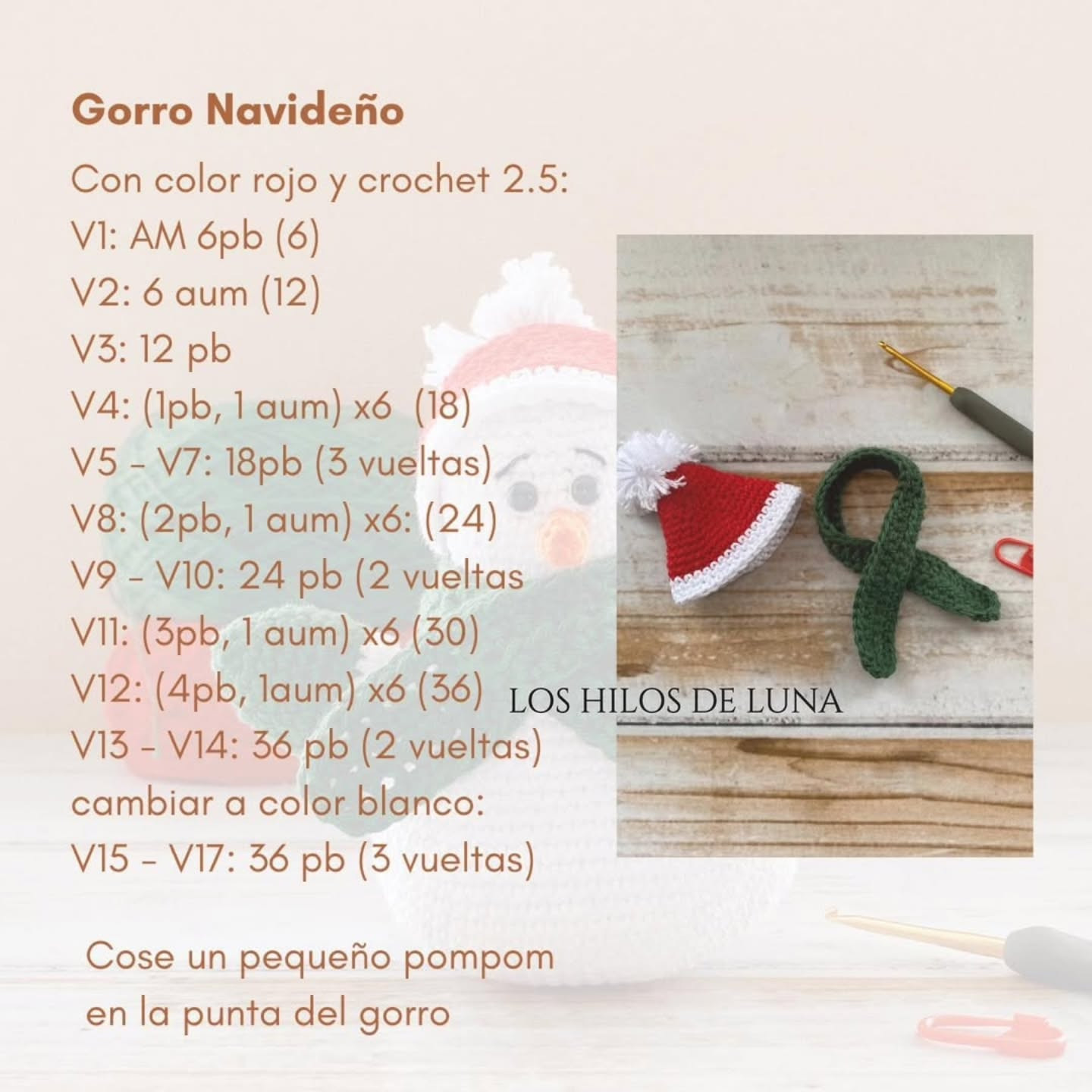 Muñeco de Nieve de Ganchillo con Bufanda y Gorro Navideño