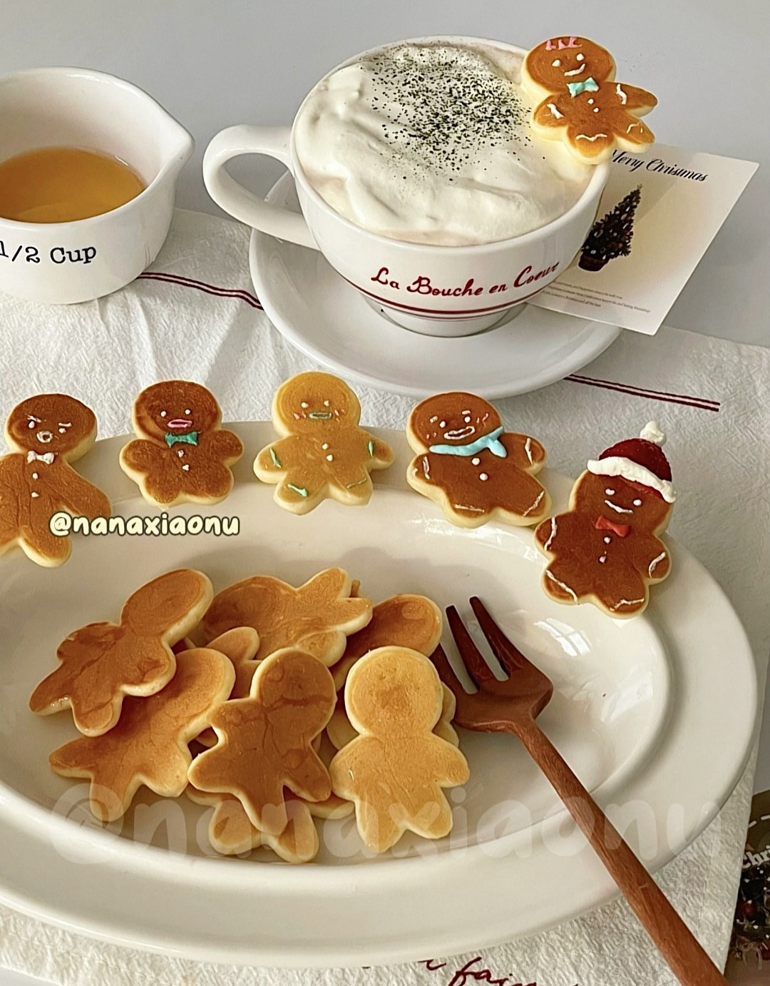 Pancake Giáng Sinh Hình Người Tuyết Ngọt Ngào