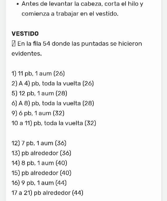 Patrón de muñeco navideño con sombrero rojo y osito