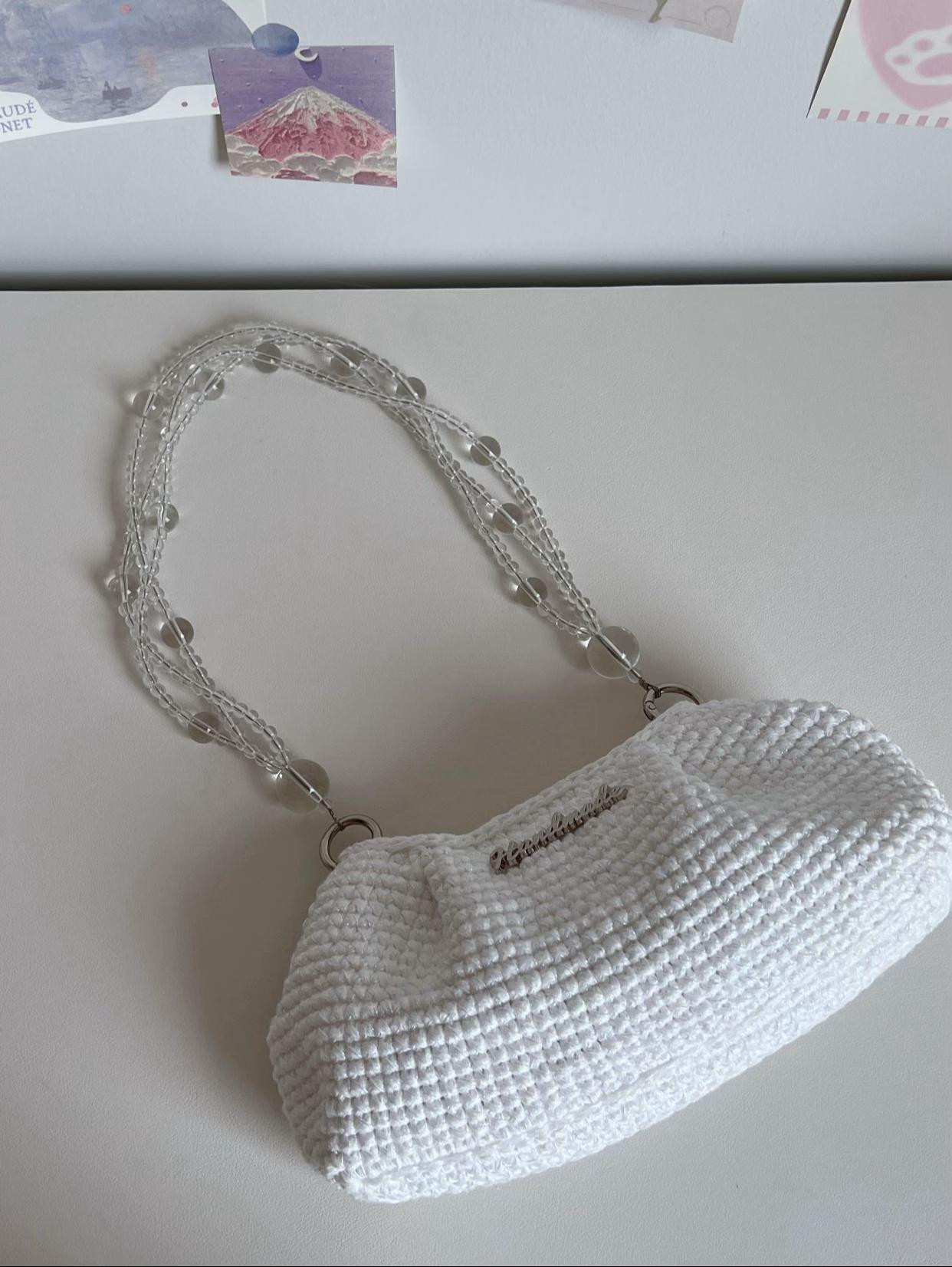 Stylish Handbag Crochet Pattern with Elegant Chain Handle