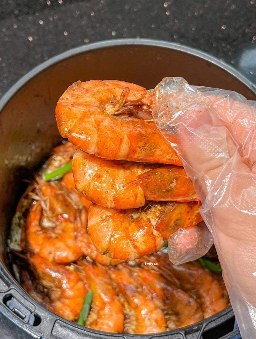 Tôm Nướng Giòn Tan Bằng Nồi Chiên Không Dầu